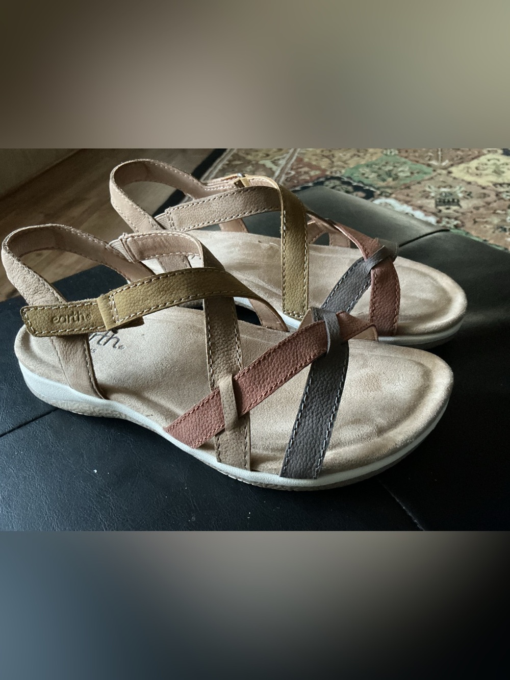 New! EARTH ORIGINS Multi- neutral tans Strappy Sandals sz 7W